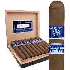 Variation #3673 of Rocky Patel Vintage 2003