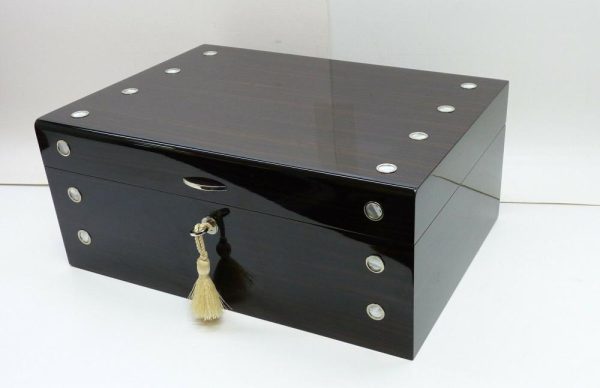 Ashton Humidor